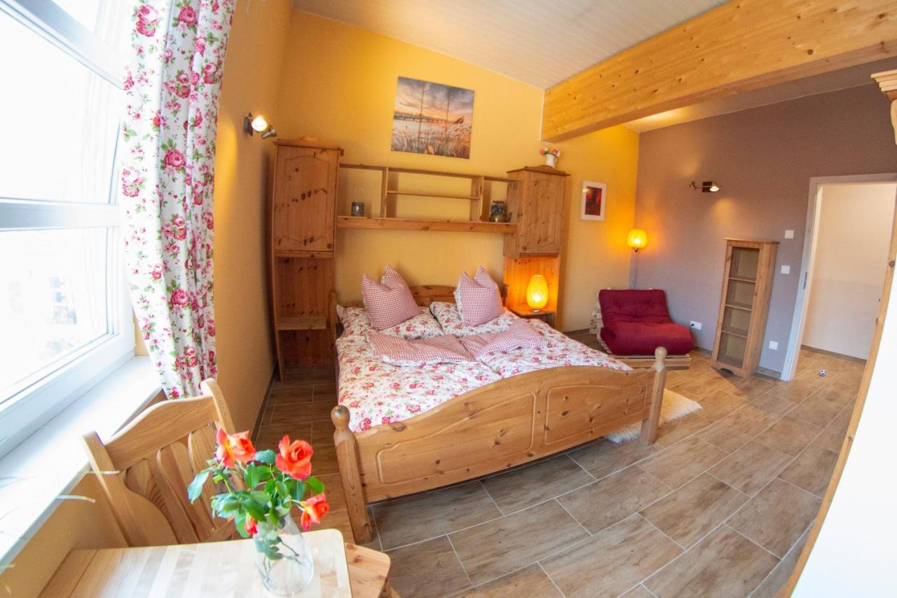 Ranchzimmer Am Hippo-Campus Reit- Und Therapiezentrum Deutsch Haslau Экстерьер фото