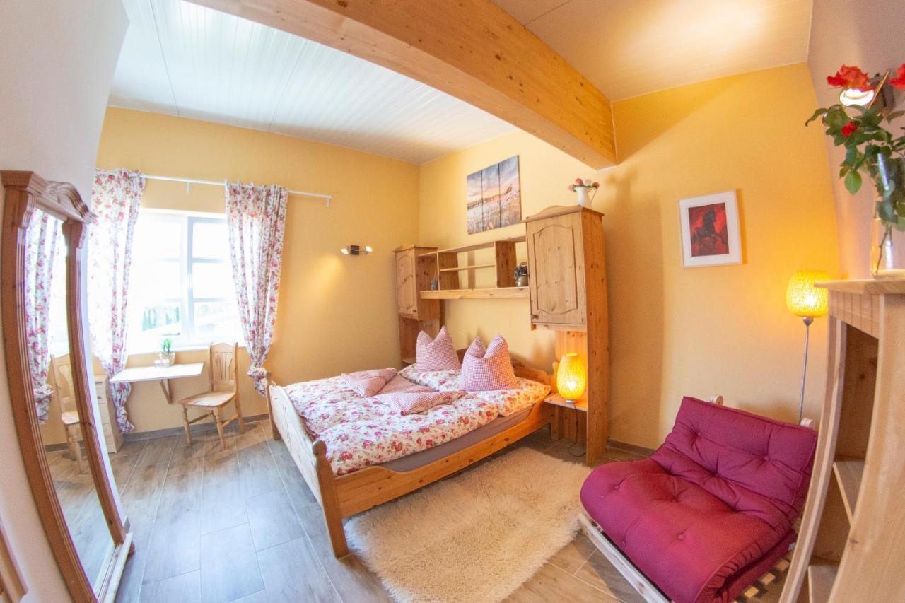 Ranchzimmer Am Hippo-Campus Reit- Und Therapiezentrum Deutsch Haslau Экстерьер фото